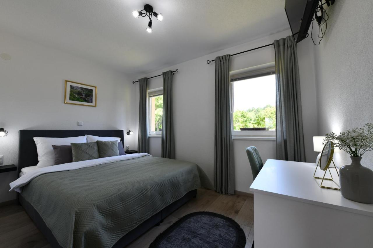 Apartments Green Linden Rakovica Exterior foto