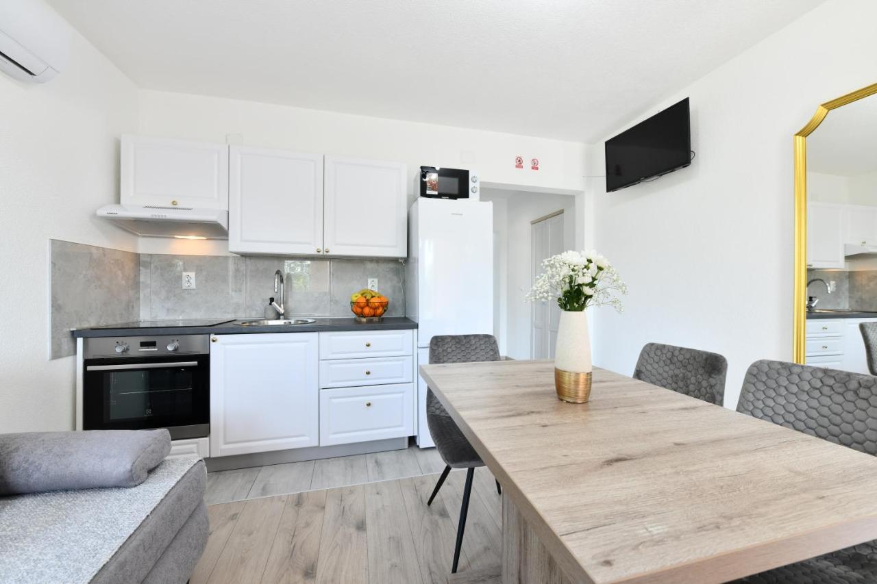 Apartments Green Linden Rakovica Exterior foto